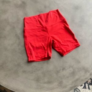 Lululemon align biker shoes. 6 inch